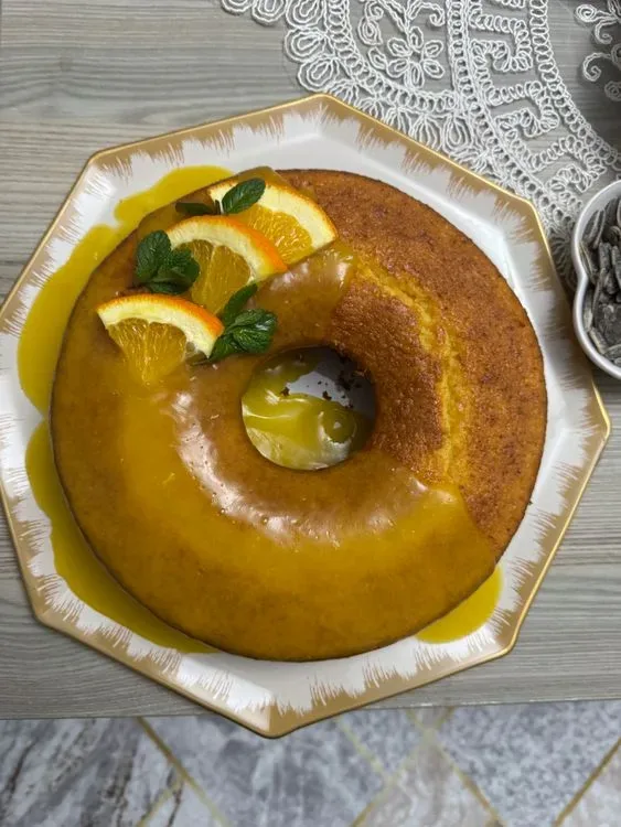 Bolo de laranja com calda